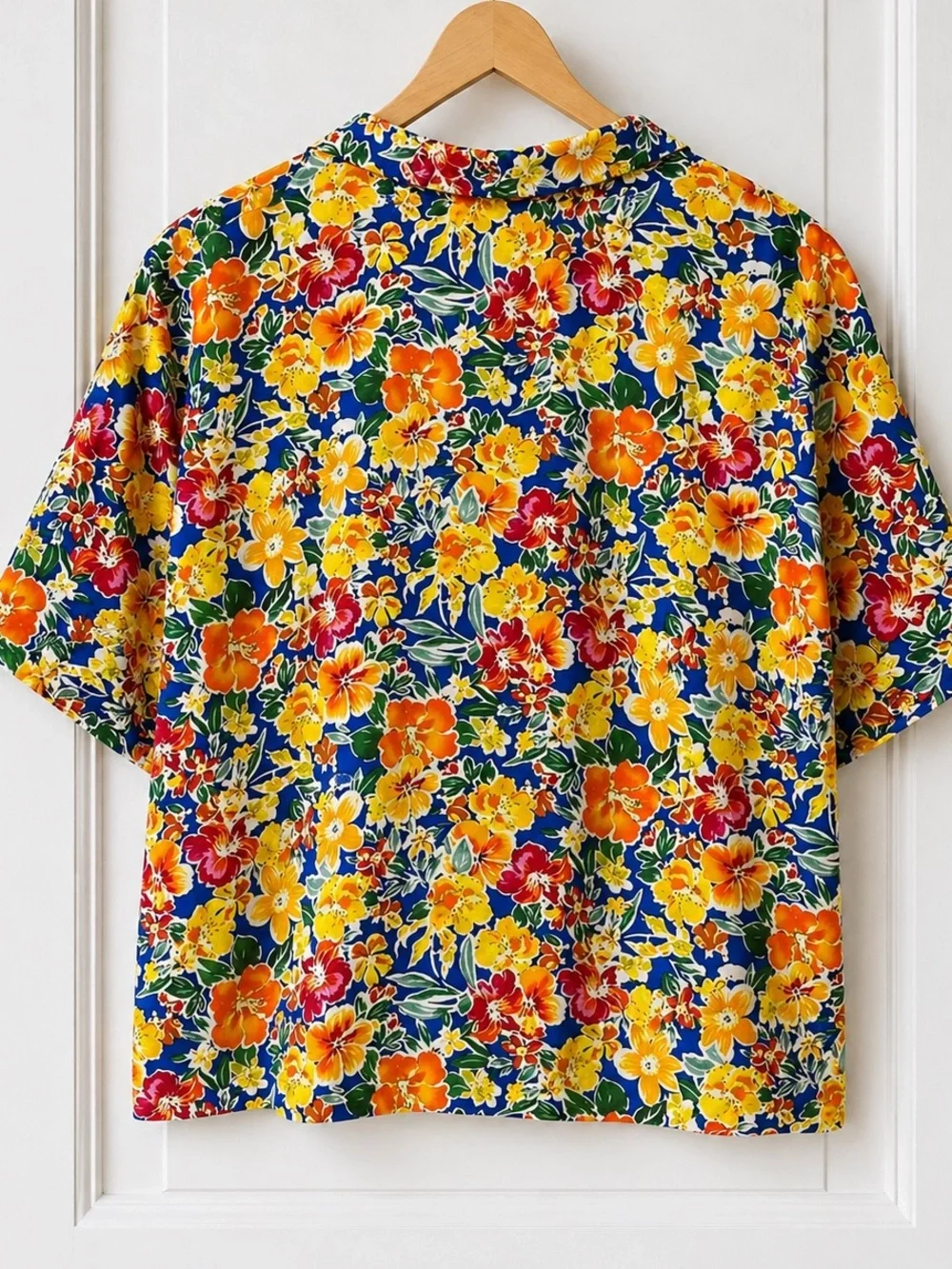 Lulus Floral Womens Blouse Size M Satin Cropped Multicolor Casual 1276